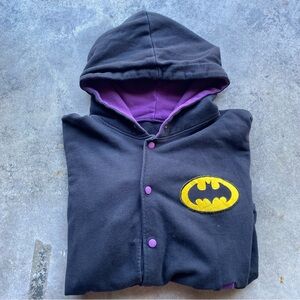 Vintage 90s Batman Six Flags Stitched Hoodie Comic Rare Purple Colorway
Size XL
